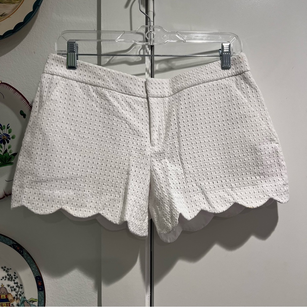Club Monaco Eyelit White Scallop Shorts